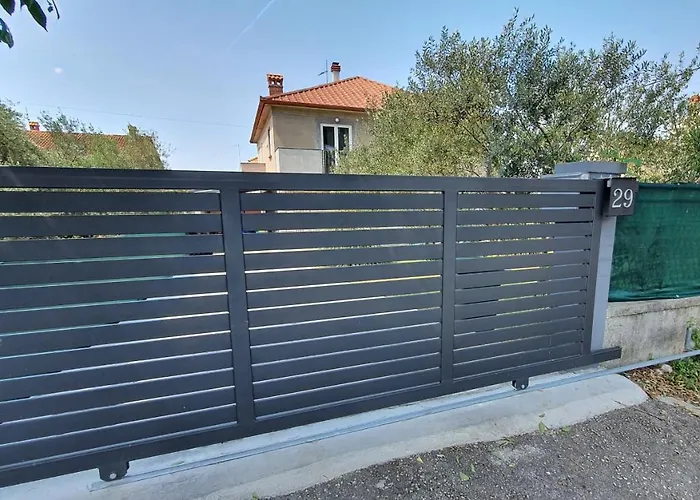 Korina Апартаменти Задар