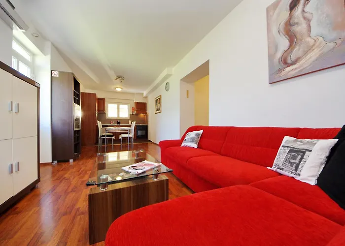 Апартаменти Korina *