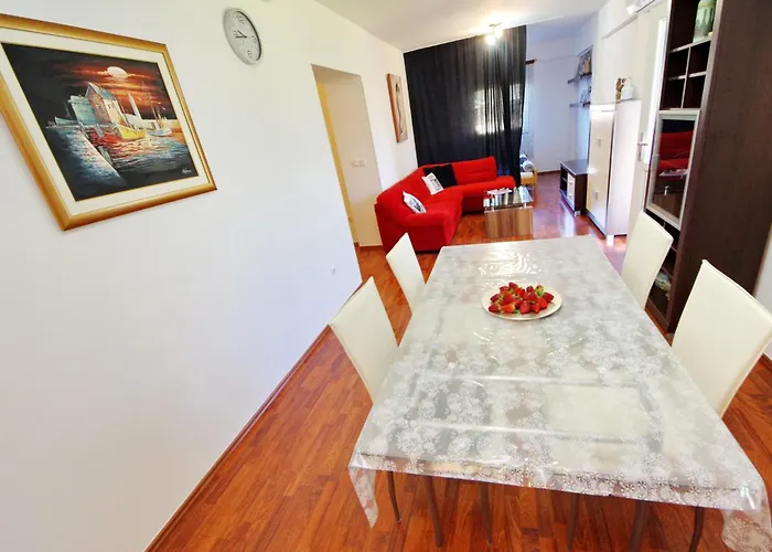 Апартаменти Korina *