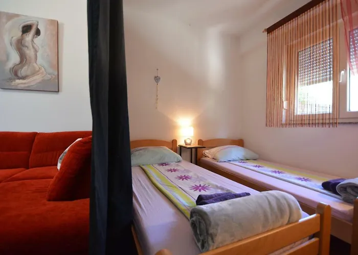 Апартаменти Korina *